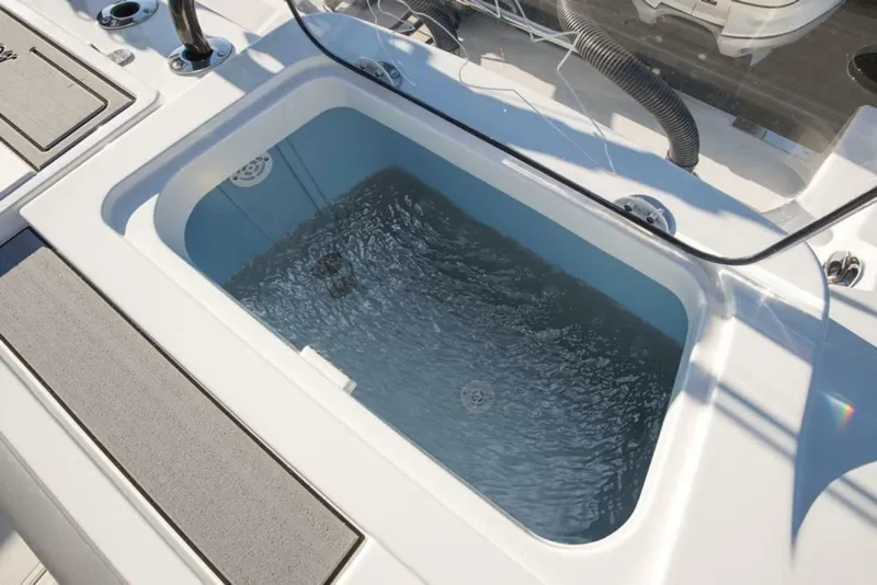 Slide: The Image of Mako 414 Center Console 2019 - 6945648