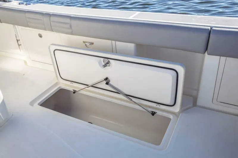 Slide: The Image of Mako 414 Center Console 2019 - 6945610