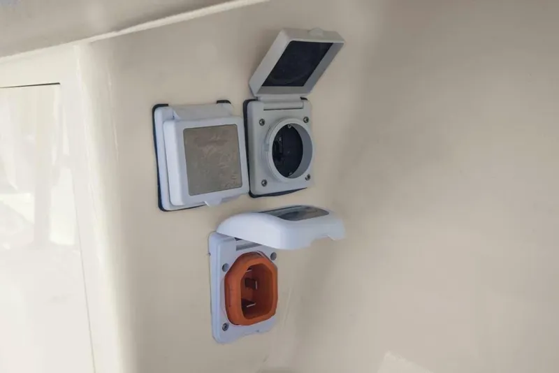 Slide: The Image of Mako 414 Center Console 2019 - 6945616