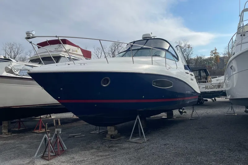 Slide: The Image of Rinker EX 370 2019 - 7246880