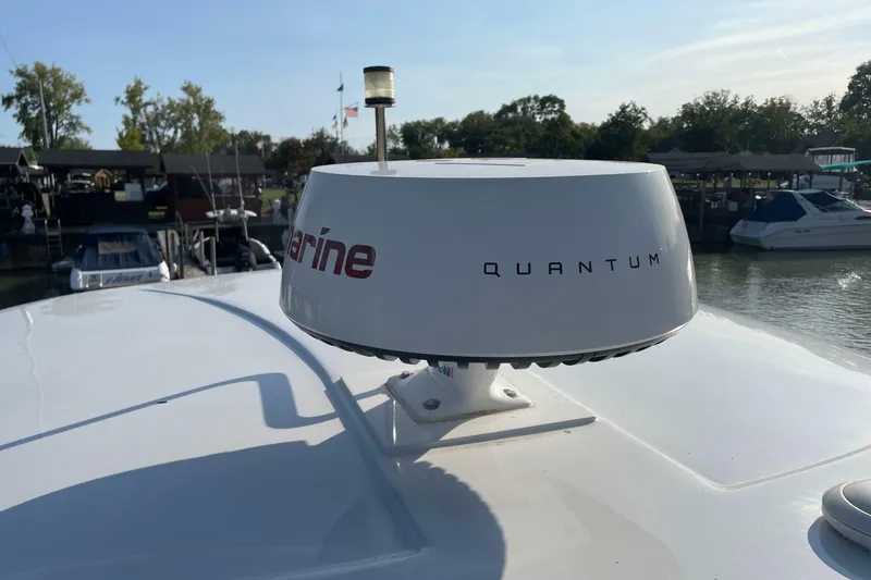 Slide: The Image of Rinker EX 370 2019 - 7541132