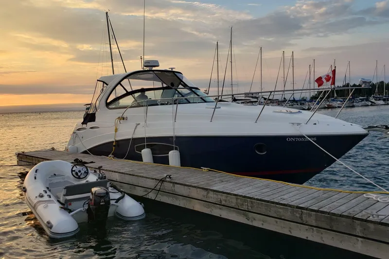 The Image of Rinker EX 370 2019 - 7541078