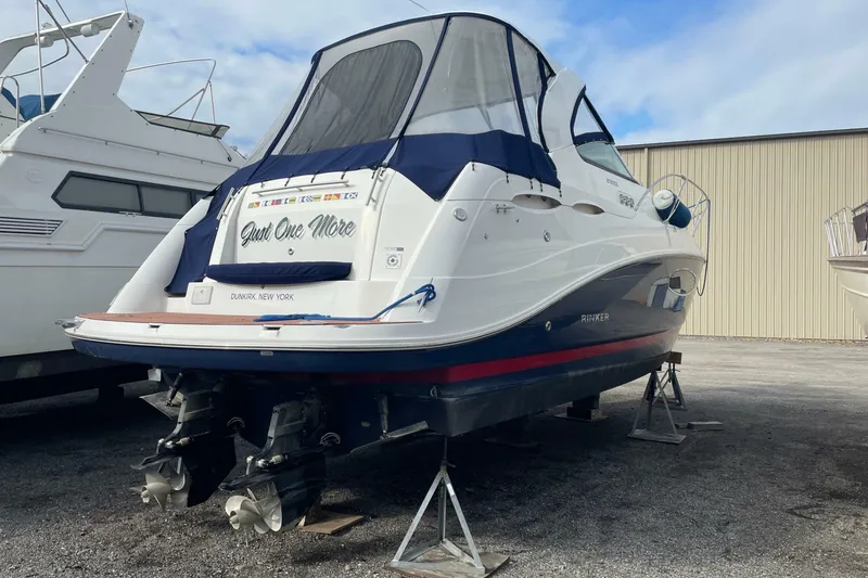 Slide: The Image of Rinker EX 370 2019 - 7246898