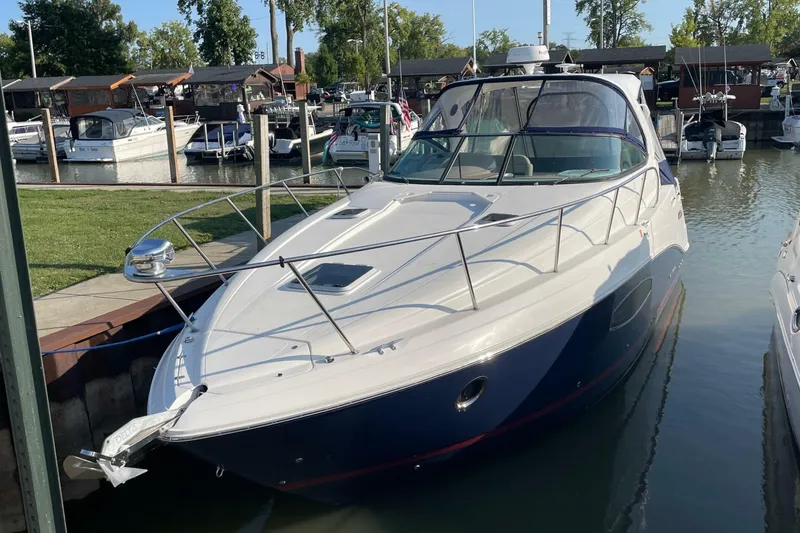 Slide: The Image of Rinker EX 370 2019 - 7246854