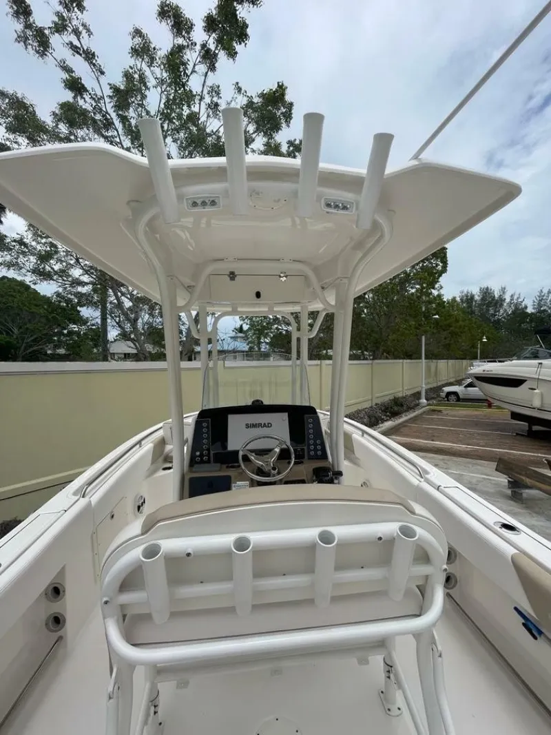 Slide: The Image of Robalo R242 Center Console 2019 - 7232837