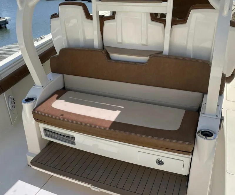 Slide: The Image of Scout 380 LXF 2019 - 6945735