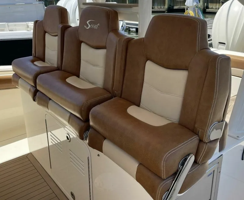 Slide: The Image of Scout 380 LXF 2019 - 6945792