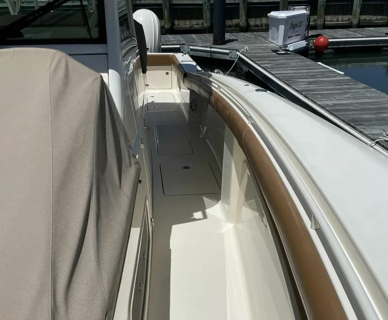 Slide: The Image of Scout 380 LXF 2019 - 6945815