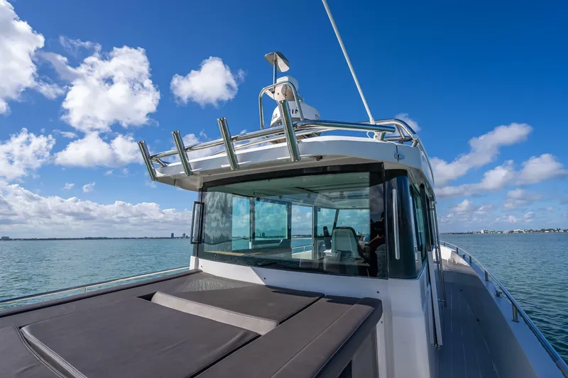 Slide: The Image of Axopar 37 XC Cross Cabin 2018 - 6945934