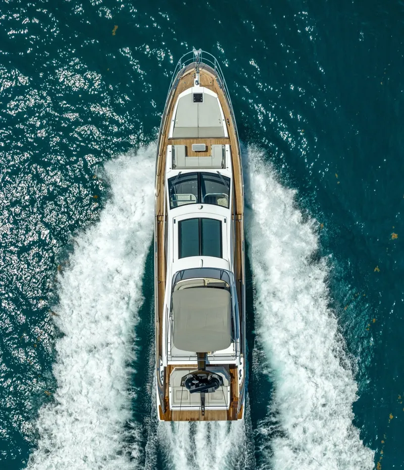 Slide: The Image of Azimut S7 2018 - 7232926