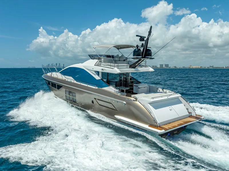 Slide: The Image of Azimut S7 2018 - 6895584