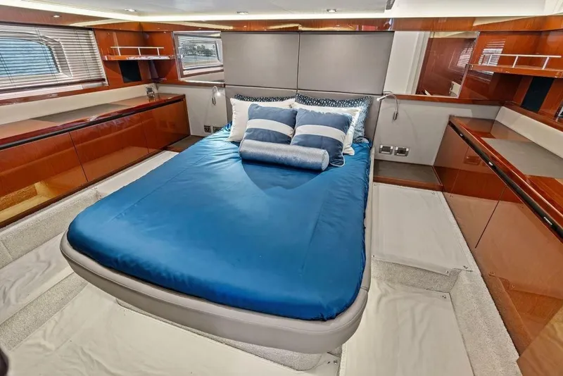 Slide: The Image of Sea Ray Fly 460 2018 - 7233300