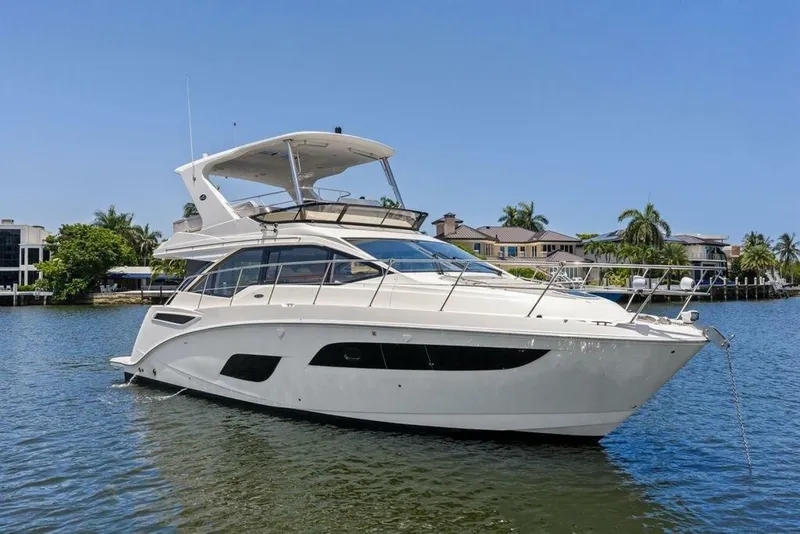Slide: The Image of Sea Ray Fly 460 2018 - 7233208