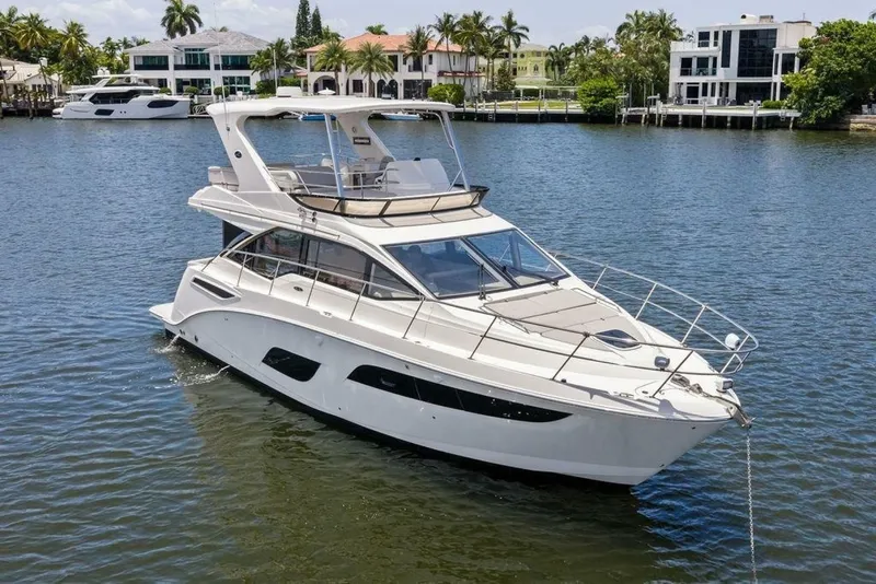 Slide: The Image of Sea Ray Fly 460 2018 - 7233198