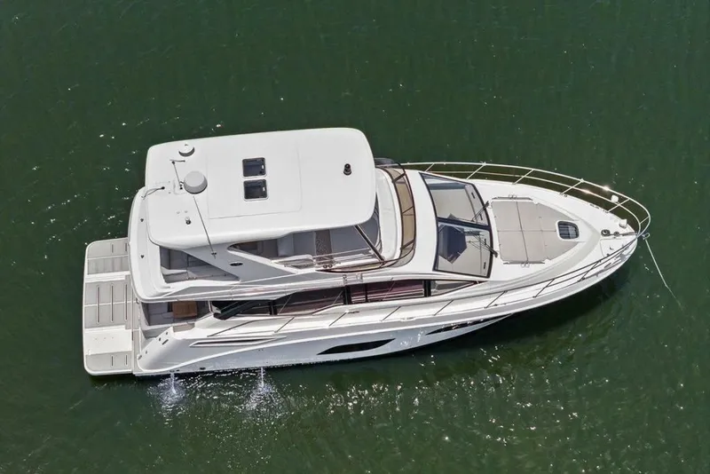 Slide: The Image of Sea Ray Fly 460 2018 - 7233193