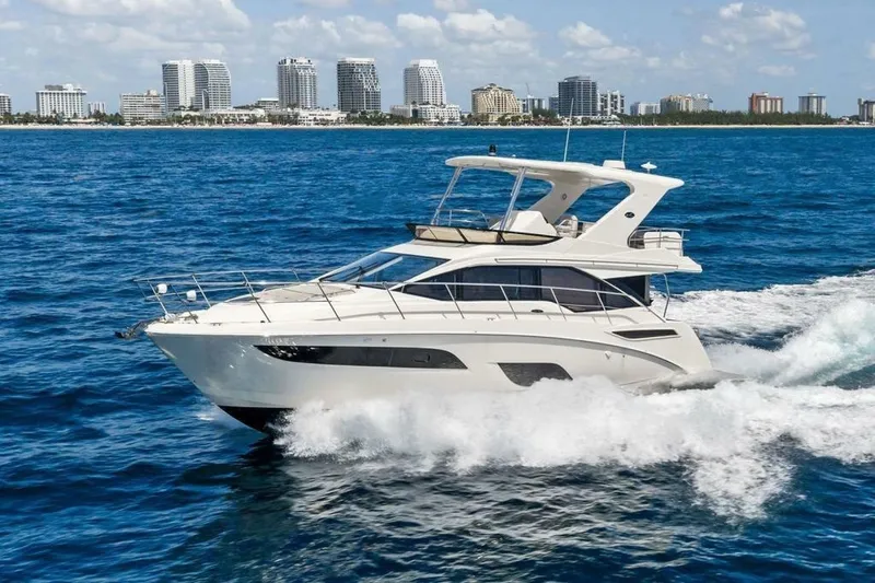 Slide: The Image of Sea Ray Fly 460 2018 - 7233174