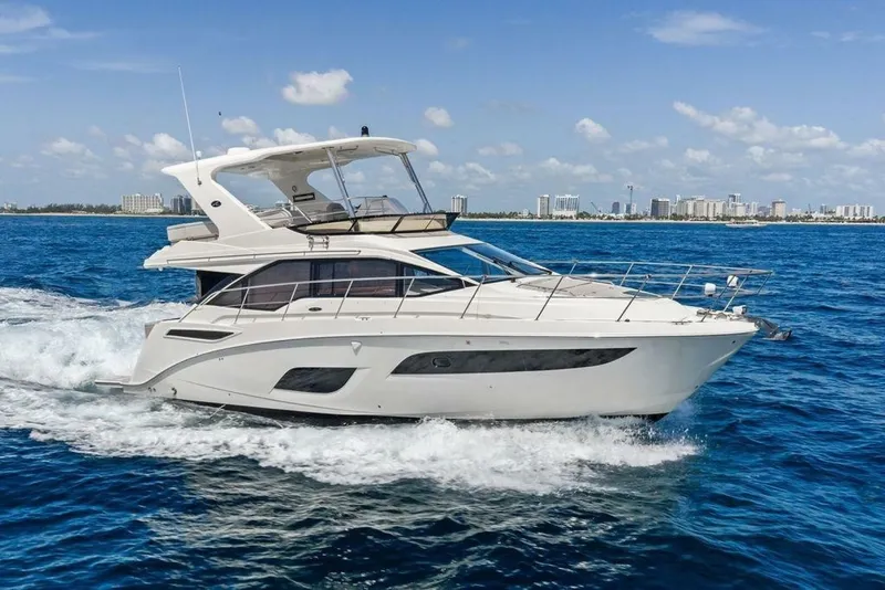 Slide: The Image of Sea Ray Fly 460 2018 - 7233164