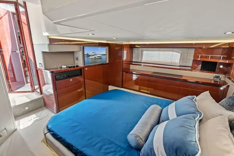 Slide: The Image of Sea Ray Fly 460 2018 - 7233305