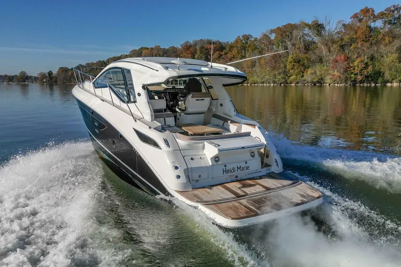 Slide: The Image of Sea Ray Sundancer 350 Coupe 2018 - 7233229