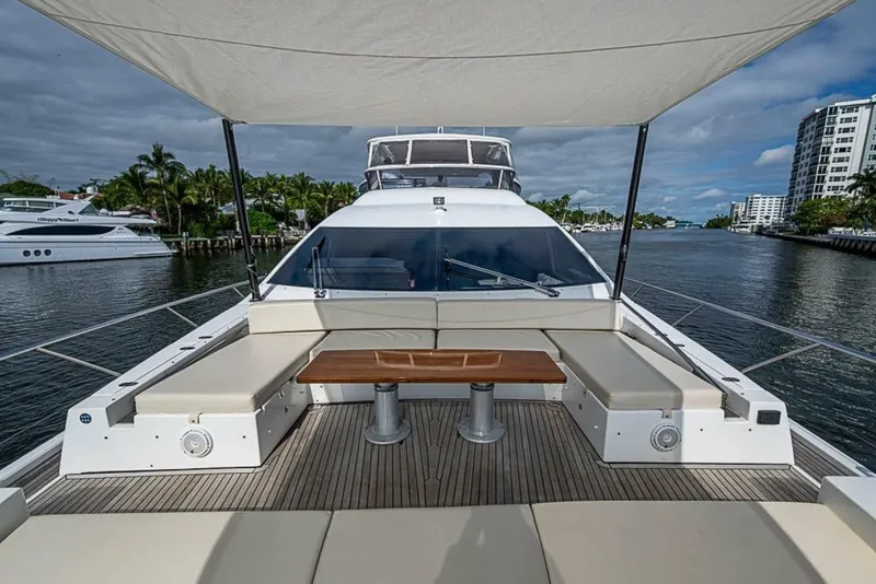 Slide: The Image of Azimut 80 2017 - 7233400