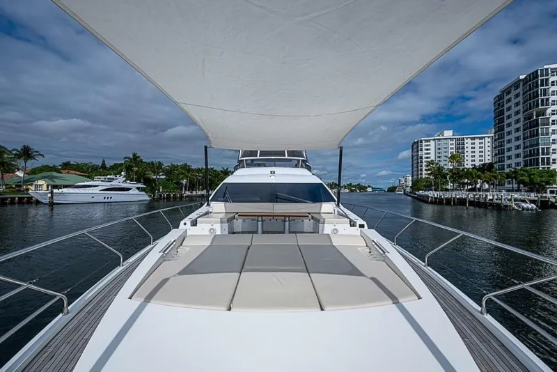 Slide: The Image of Azimut 80 2017 - 6946371