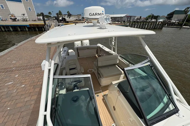 Slide: The Image of Boston Whaler 270 Vantage 2017 - 6987464