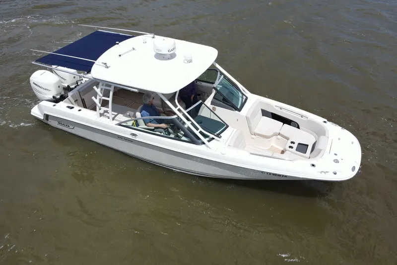 Slide: The Image of Boston Whaler 270 Vantage 2017 - 6986988