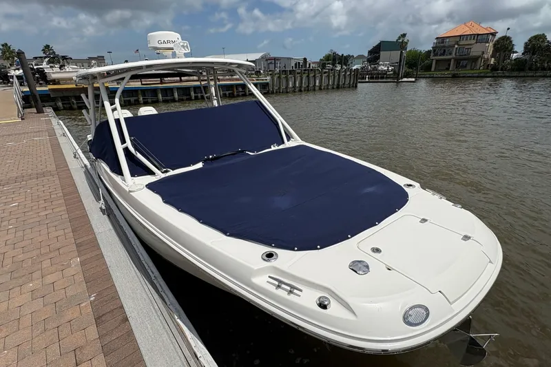 Slide: The Image of Boston Whaler 270 Vantage 2017 - 6987759