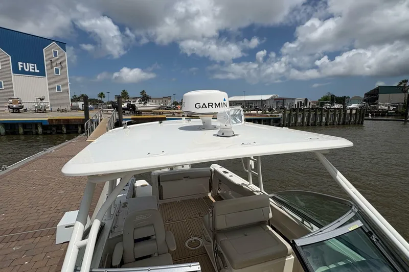 Slide: The Image of Boston Whaler 270 Vantage 2017 - 7233570