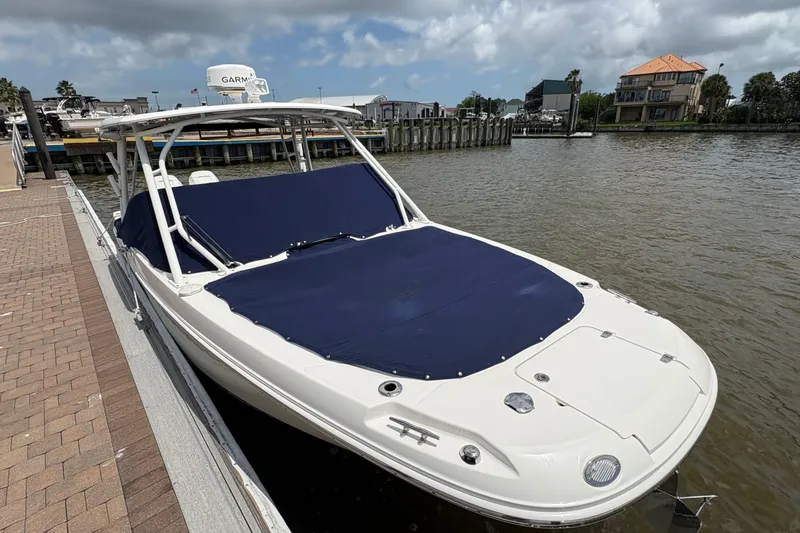 Slide: The Image of Boston Whaler 270 Vantage 2017 - 7233646