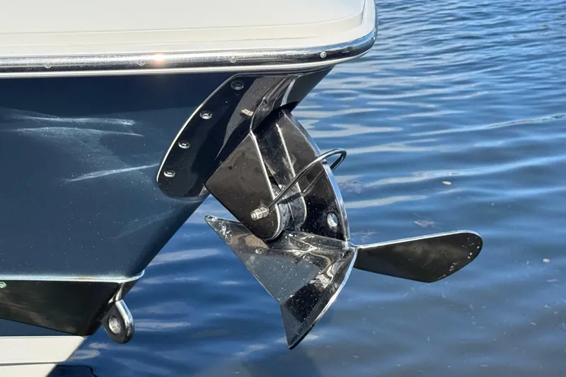 Slide: The Image of Boston Whaler 420 Outrage 2017 - 6946432