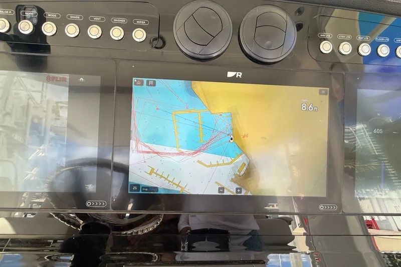 Slide: The Image of Boston Whaler 420 Outrage 2017 - 6946595