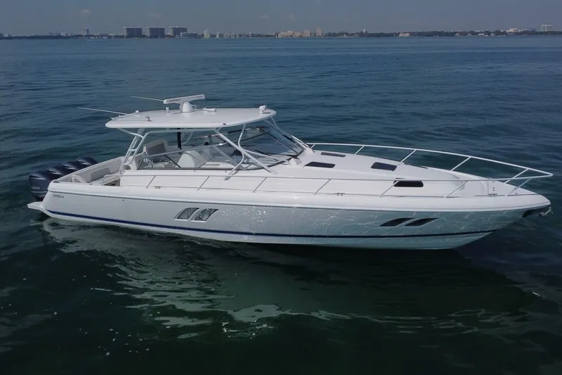 The Image of Intrepid 475 Sport Yacht 2017 - 7233600