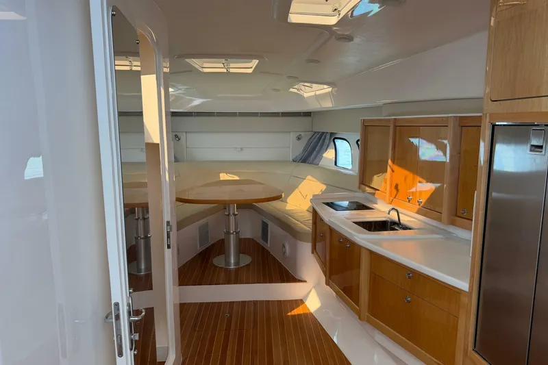 Slide: The Image of Intrepid 475 Sport Yacht 2017 - 6946639