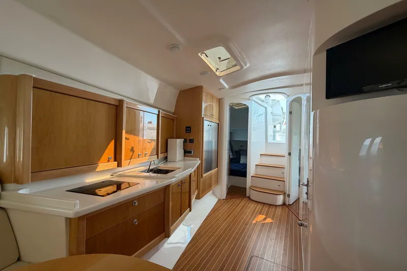 Slide: The Image of Intrepid 475 Sport Yacht 2017 - 6946678