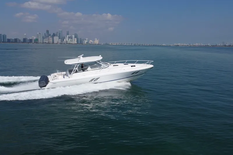 Slide: The Image of Intrepid 475 Sport Yacht 2017 - 6946610