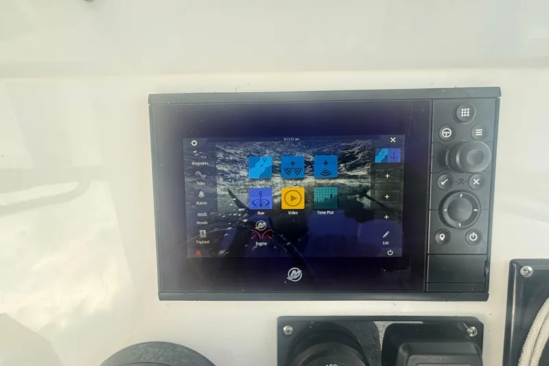 Slide: The Image of Invincible 39 Open Fisherman 2017 - 7233657