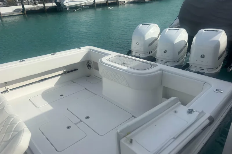 Slide: The Image of Invincible 39 Open Fisherman 2017 - 6946651