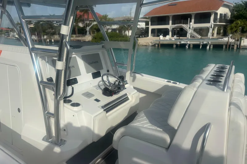 Slide: The Image of Invincible 39 Open Fisherman 2017 - 6946642