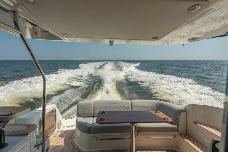 Slide: The Image of Sea Ray 510 Fly 2017 - 6946730
