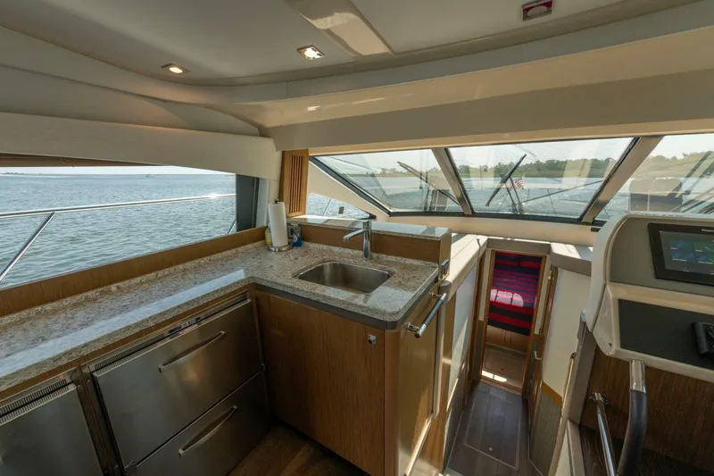 Slide: The Image of Sea Ray 510 Fly 2017 - 6946788