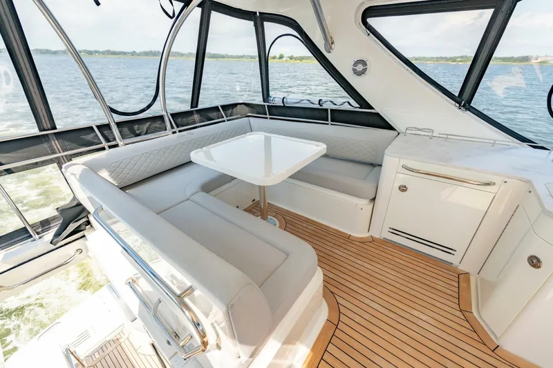 Slide: The Image of Sea Ray 510 Fly 2017 - 6946913