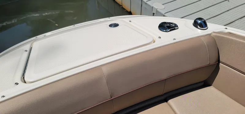 Slide: The Image of Sea Ray SDX 240 Outboard 2017 - 6896340