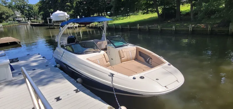 Slide: The Image of Sea Ray SDX 240 Outboard 2017 - 6896327