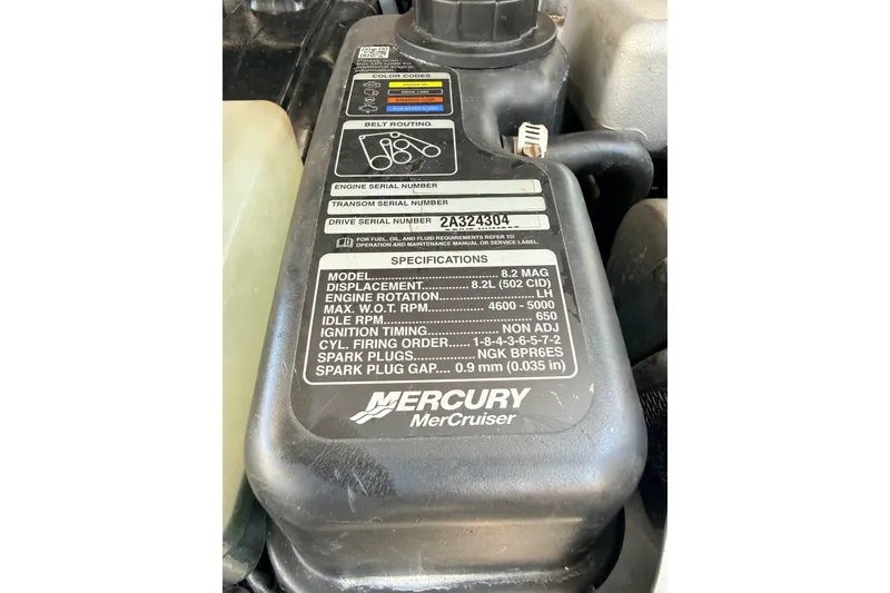 Slide: The Image of Sea Ray SLX 350 2016 - 7234257