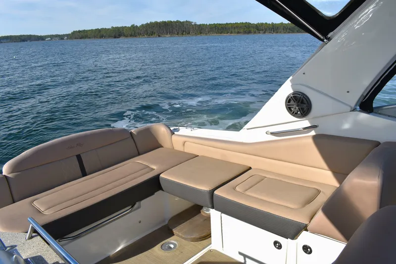 Slide: The Image of Sea Ray Sundancer 310 2016 - 7234339