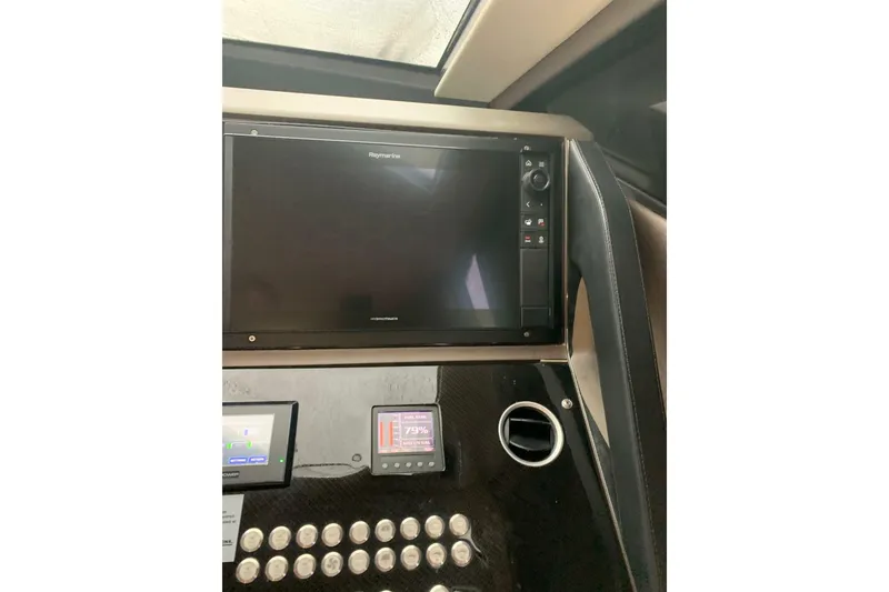 Slide: The Image of Sunseeker Manhattan 65 2016 - 7390149