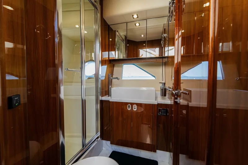 Slide: The Image of Sunseeker Manhattan 65 2016 - 6947462