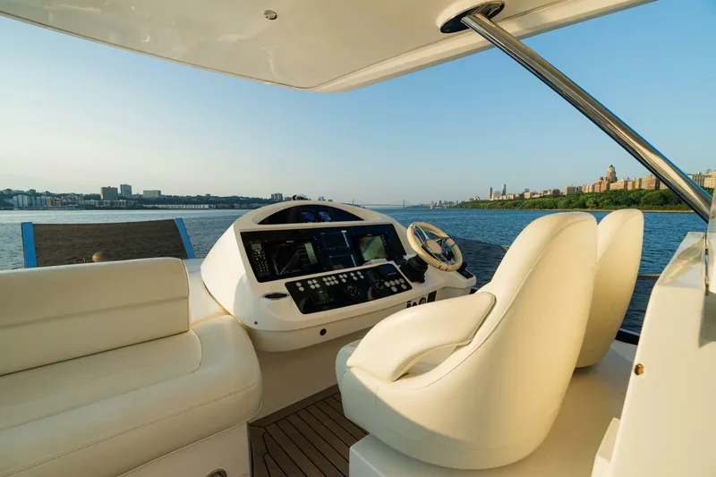 Slide: The Image of Sunseeker Manhattan 65 2016 - 6947499