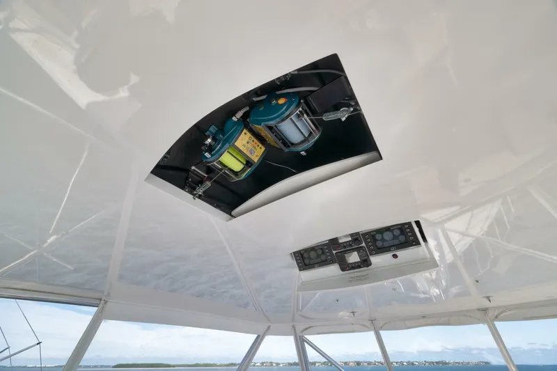 Slide: The Image of Hatteras GT70 2015 - 7234820